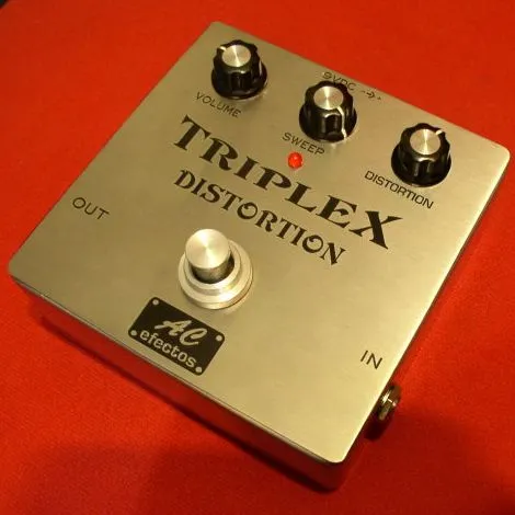 AC Efectos Triplex Distortion