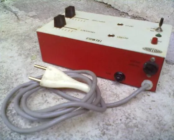 Amtron UK-107 Tremolo