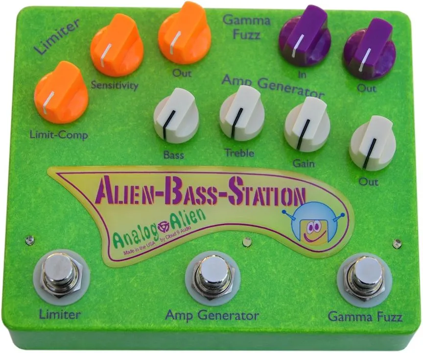 Analog Alien Alien-Bass-Station