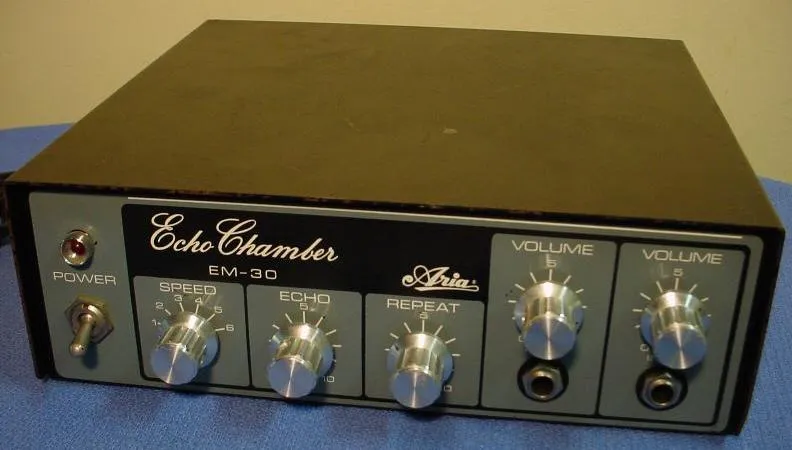 Aria EM-30 Echo Chamber