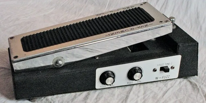 Crestwood 8-Tr Fuzz Wah Pedal