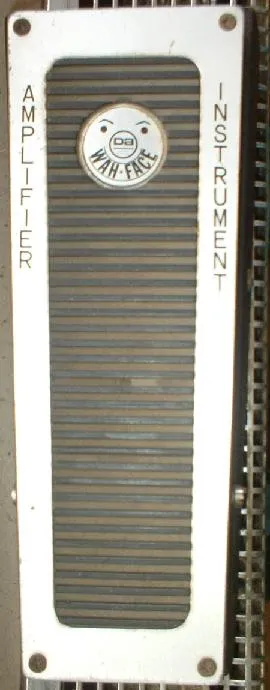 Dallas-Arbiter Wah Face