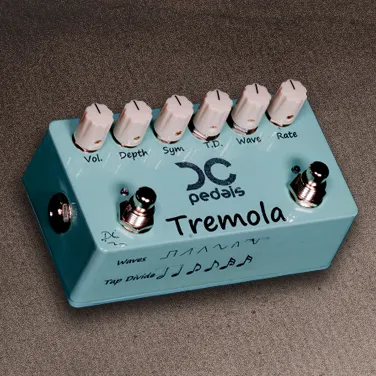DC Pedals Tremola
