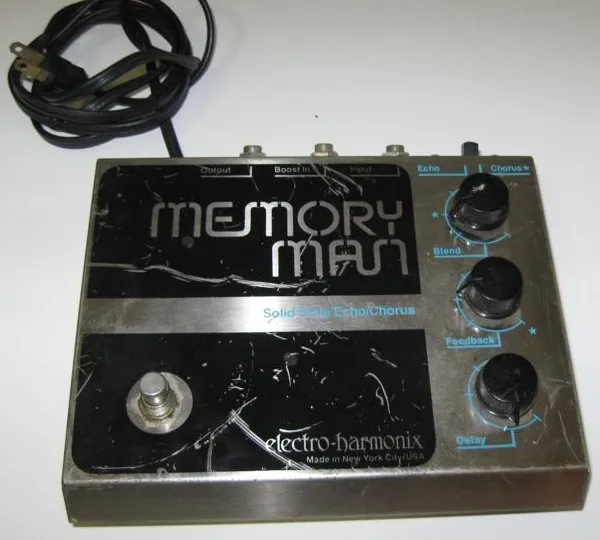 Electro-Harmonix Memory Man - Solid State Echo / Chorus