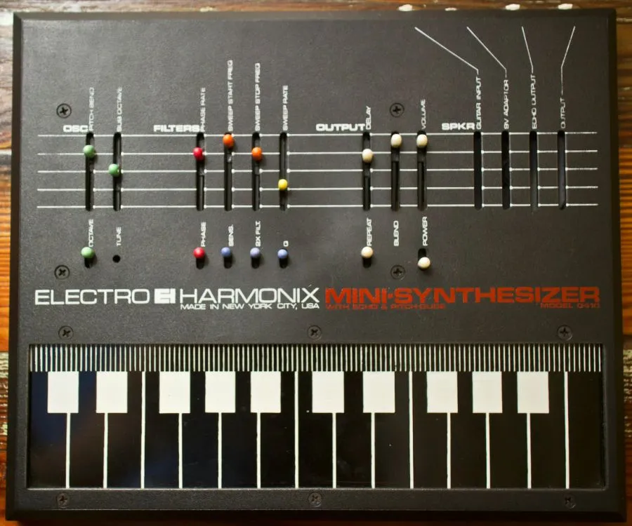 Electro-Harmonix Mini-Synthesizer w/ Echo and Glide Bar