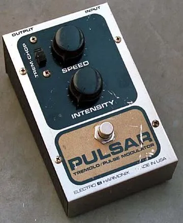Electro-Harmonix Super Pulsar Stereo Tap Tremolo