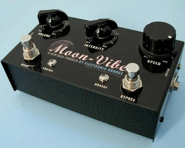 Electronic Orange Moon Vibe - A Vintage Phaser