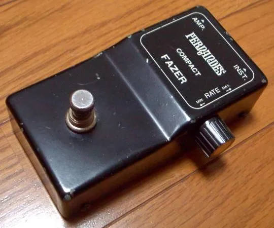 Fernandes Compact Fazer