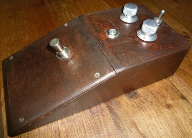 Gary Hurst Tone Bender MkI (wood original)
