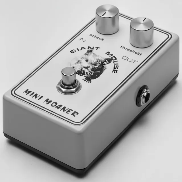 Giant Mouse Mini Moaner