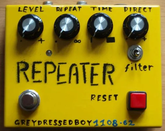 GreyDressedBoy Repeater