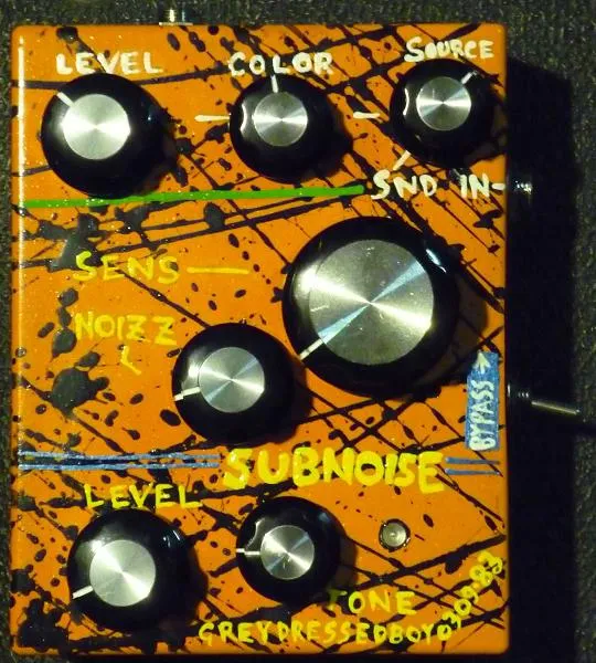 GreyDressedBoy Sub Noise