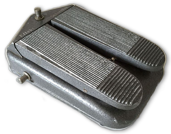 Höfner Double Pedal