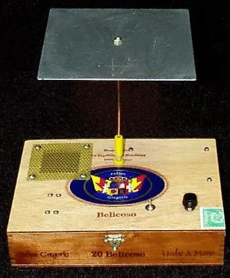 Harrison Instruments model 101 Theremin Kit