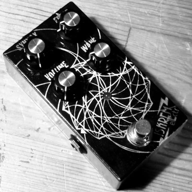 Iskrem Electro Syntax Error - Weird Modulator
