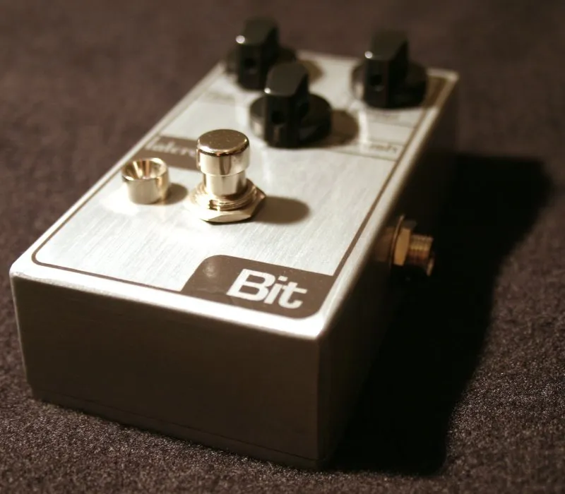 Lateral Sound Bit - Analogue Bitcrusher