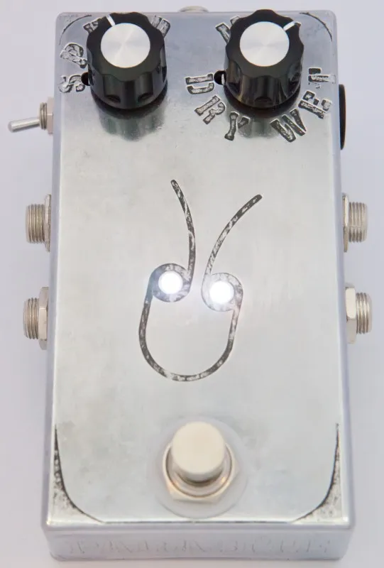 Locustom Effects Parasite