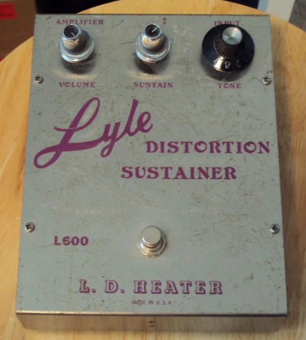 Lyle L600 Distortion Sustainer