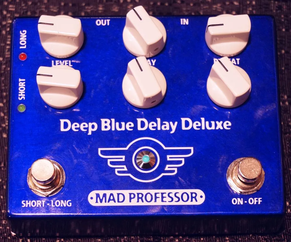 Mad Professor Deep Blue Delay Deluxe