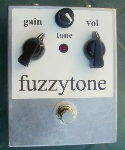 MW Hand-Built Pedals Fuzzytone