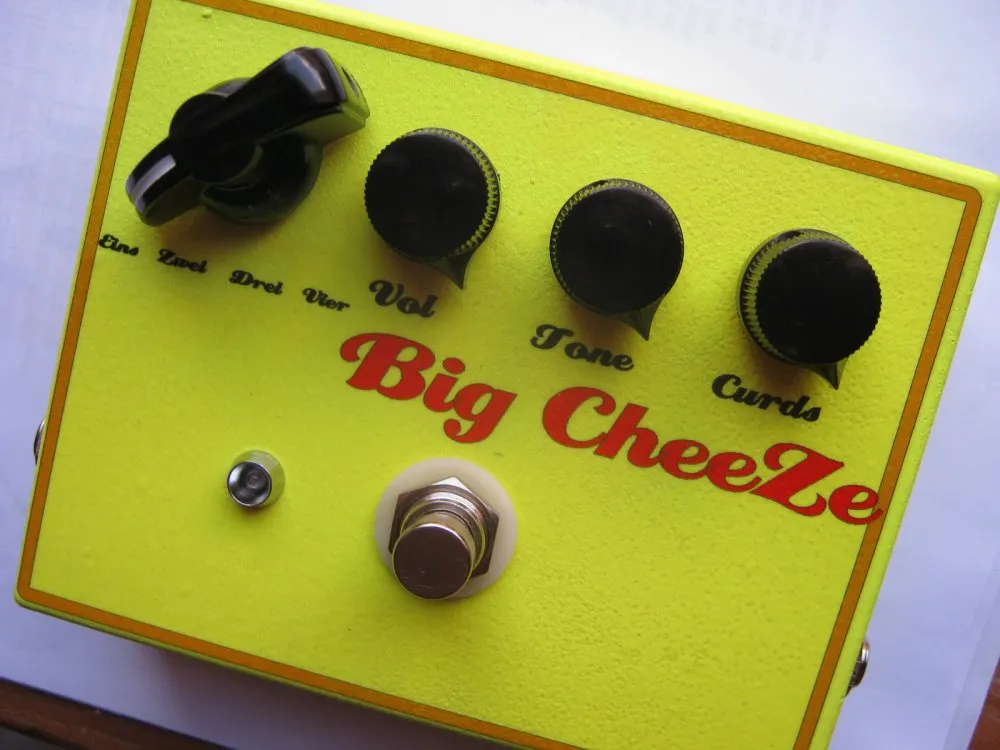 Myrtle Pedals Big Cheeze