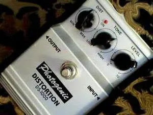 Photogenic DS-1000 Distortion
