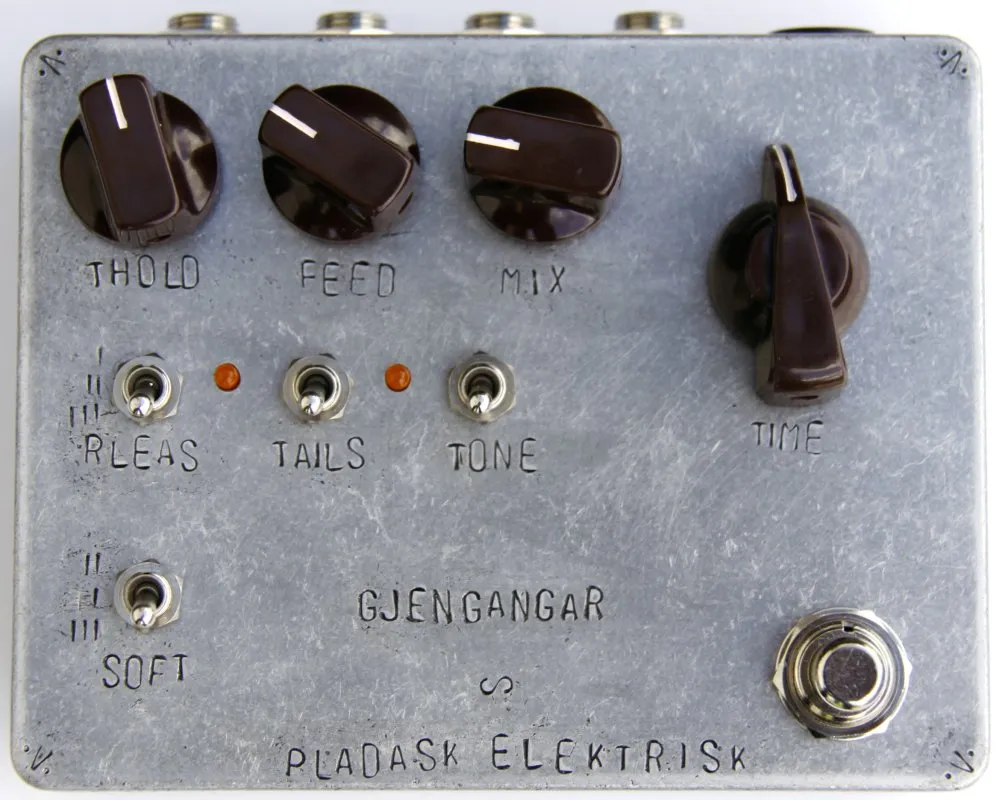 Pladask Elektrisk Gjengangar - Gated Delay with Effects Loop