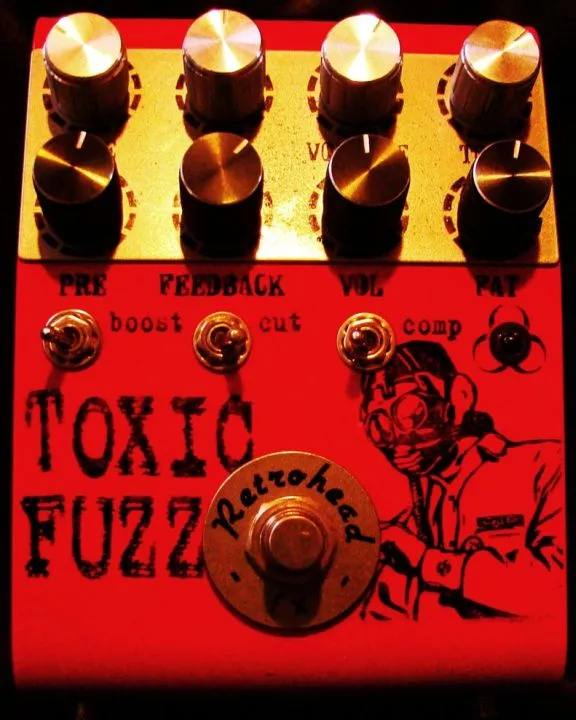 Retrohead Toxic Fuzz