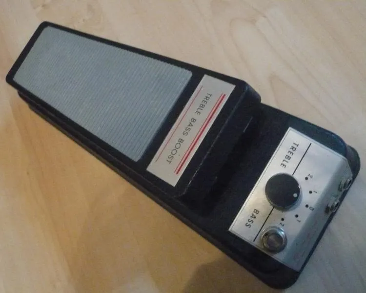 Schaller Treble-Bass Boost