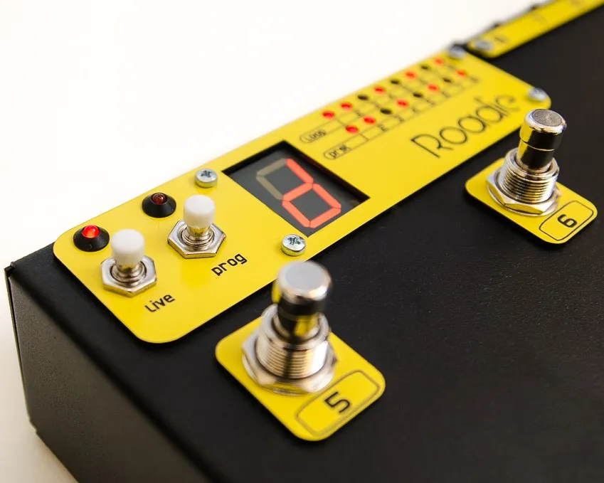 Servus! Pedals Roadie - Programmable Effects Loop + MIDI Controller