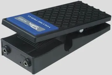 Soundking AL303 Volume