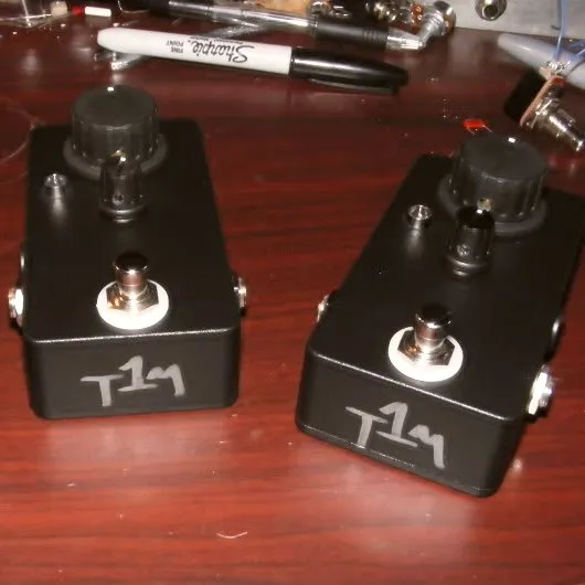 This1smyne Effects T1B Booster