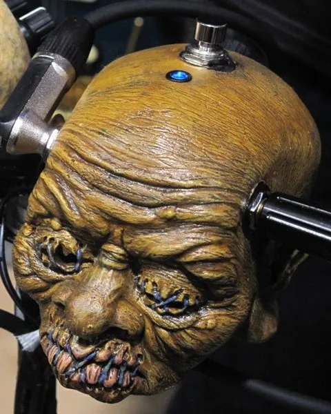 Tone Box (3D Guitar Effects) Skull Crusher Shrunken Head
