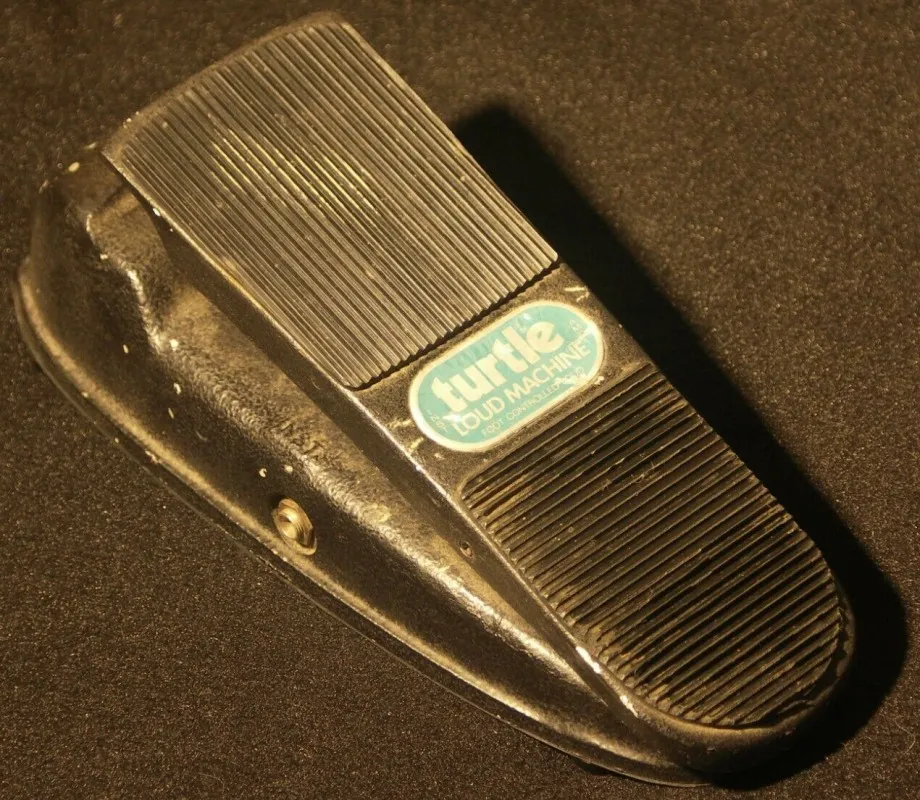 Turtle Loud Machine - Foot Controlled Loud