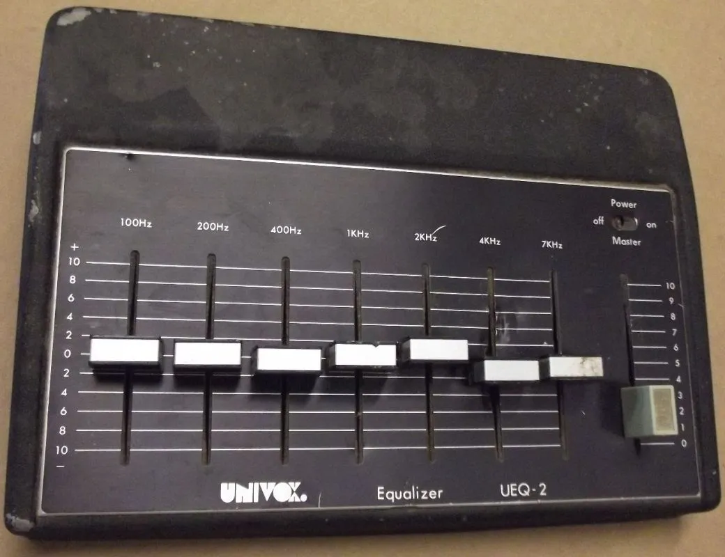 Univox UEQ-2 Equalizer