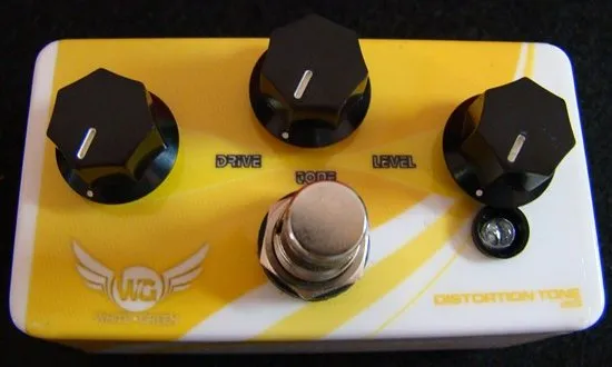 White & Green Distortion Tone