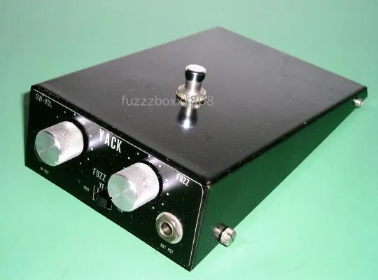 Yack YF-2 Fuzz Box